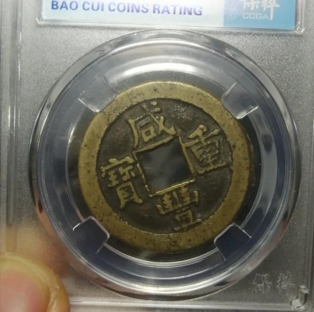 你们玩裸币还是盒子币<strong></p>
<p>币安币商</strong>？